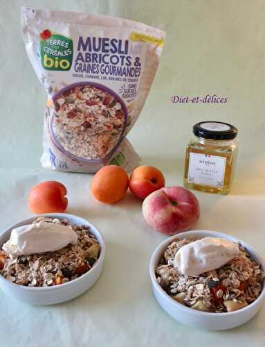 Crumble d’abricots et de pêches au muesli