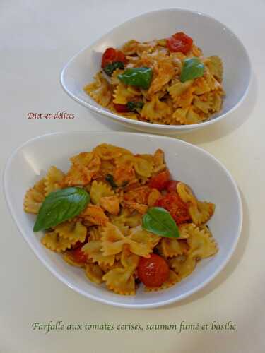 Farfalle aux tomates cerises, saumon fumé et basilic