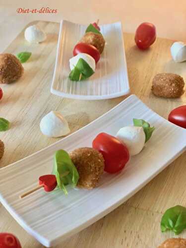 Mini brochettes de tomates et mozzarella