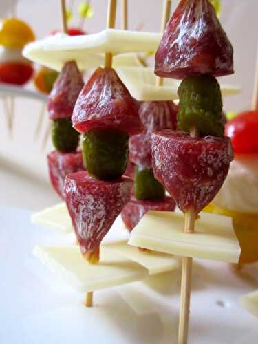 Mini brochettes saucisson