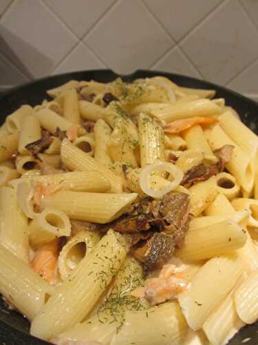 Penne au saumon fumé et aux cèpes