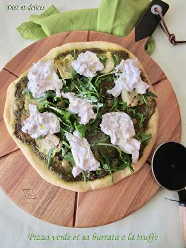 Pizza verde et sa burrata à la truffe