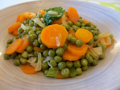 Poêlée de petits pois et carottes