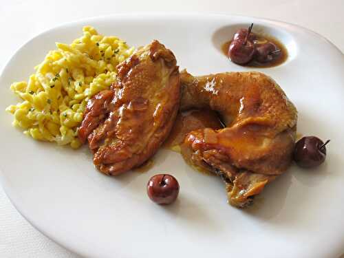 Poulet jaune au vinaigre et cerises