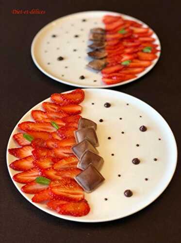 Ravioles au chocolat et son carpaccio de fraises