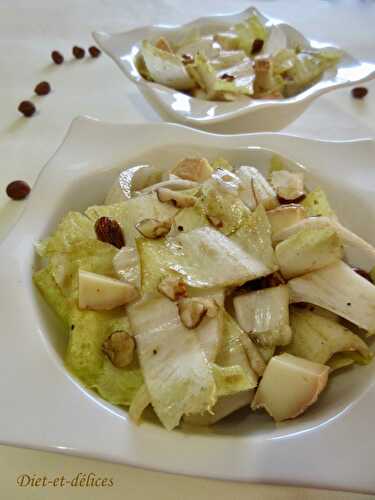 Salade d’endive au Maroilles et aux noisettes