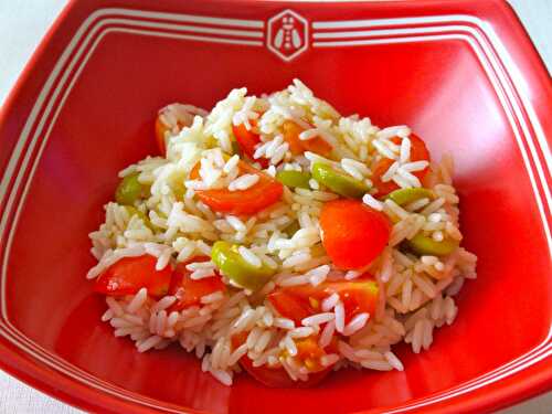 Salade de riz aux tomates cerises et olives