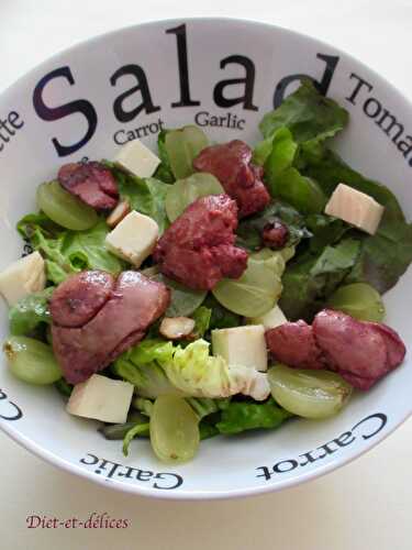 Salade gourmande aux foies de volaille confits