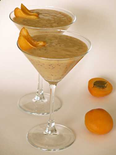 Smoothie aux pêches et abricots