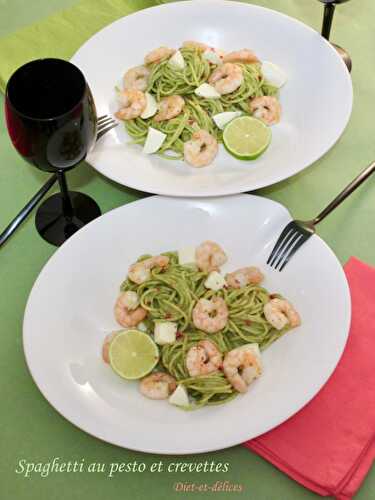 Spaghetti au pesto et crevettes