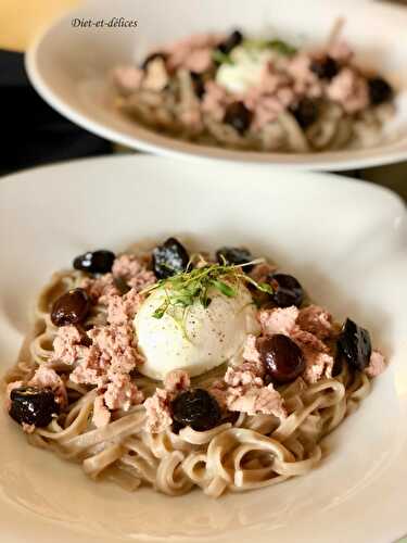 Tagliatelles aux olives et au thon