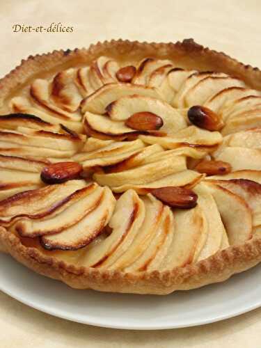 Tarte aux pommes, miel aux amandes