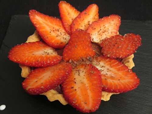 Tartelettes fraises et ganache au chocolat légère