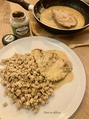 Escalope de veau, sauce à la crème et à la moutarde