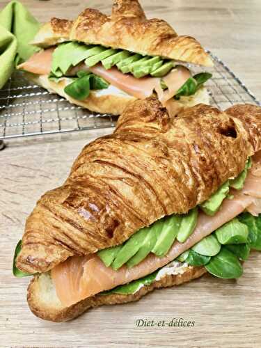 Croissants au saumon fumé et avocat