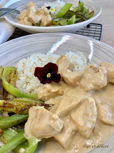 Poulet au beurre de cacahuètes et lait de coco