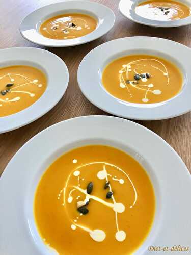 Soupe de courge butternut au curry