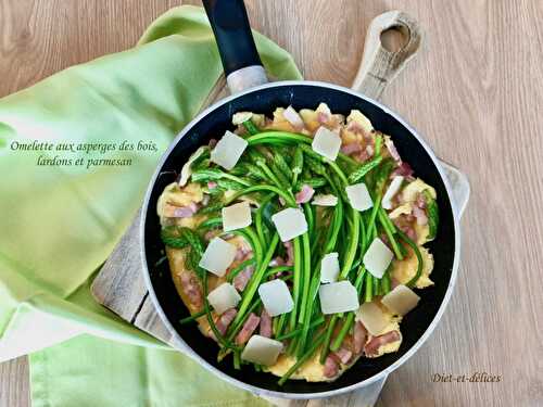 Omelette aux asperges des bois, lardons et parmesan