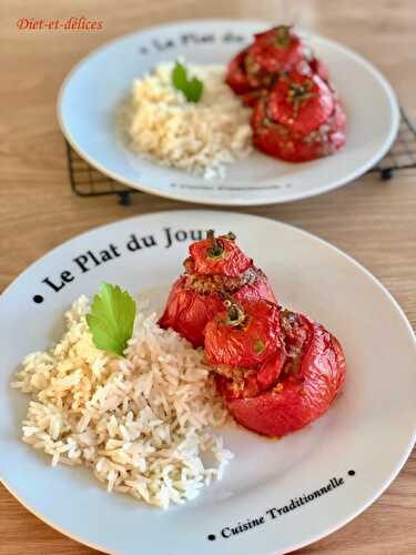 Tomates farcies à la viande hachée et à l’ache des montagnes