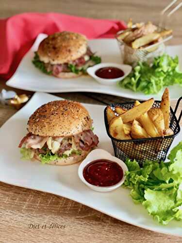 Burger au reblochon et lard grillé