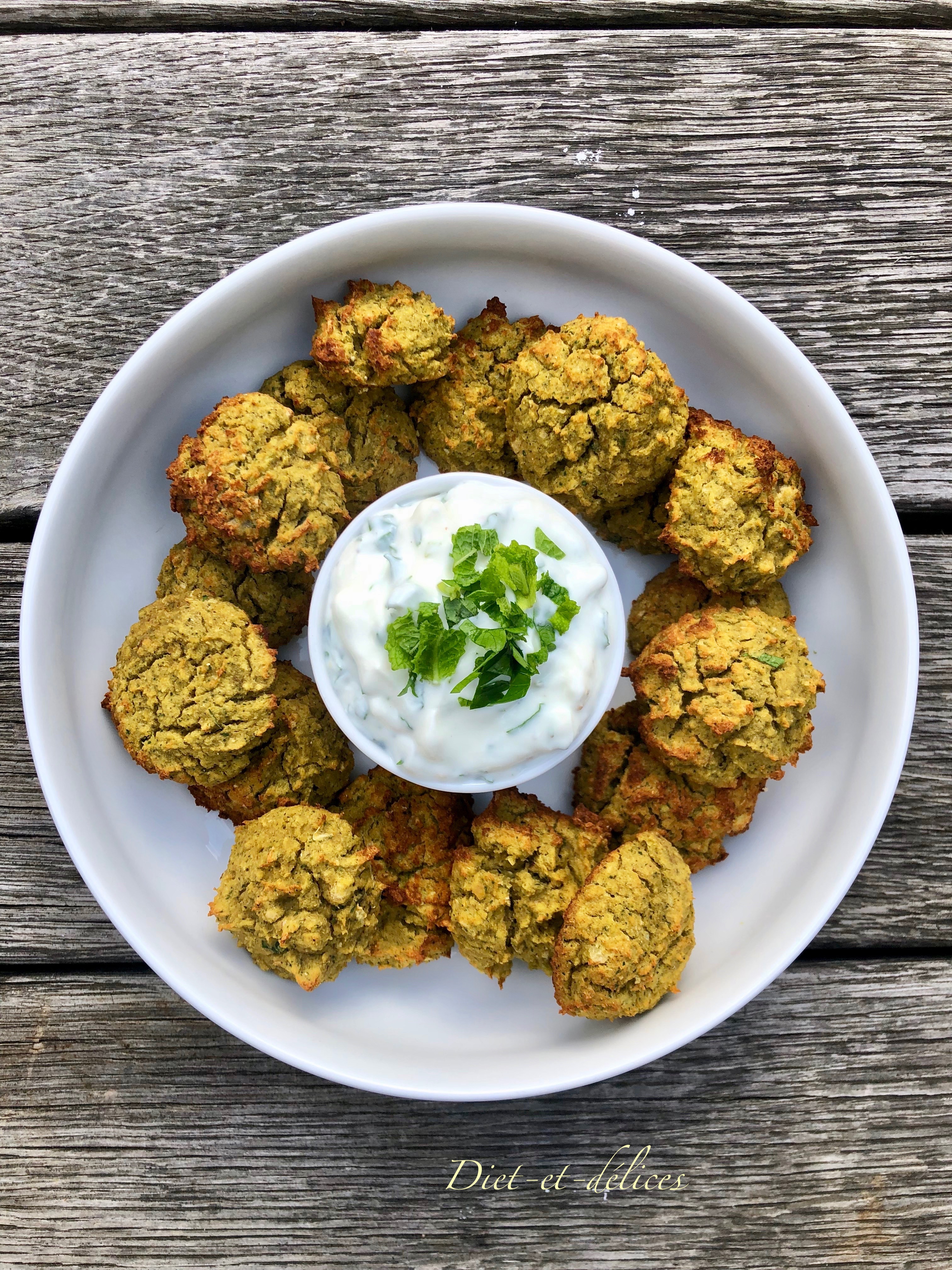 Falafels au four et sa sauce légère aux herbes