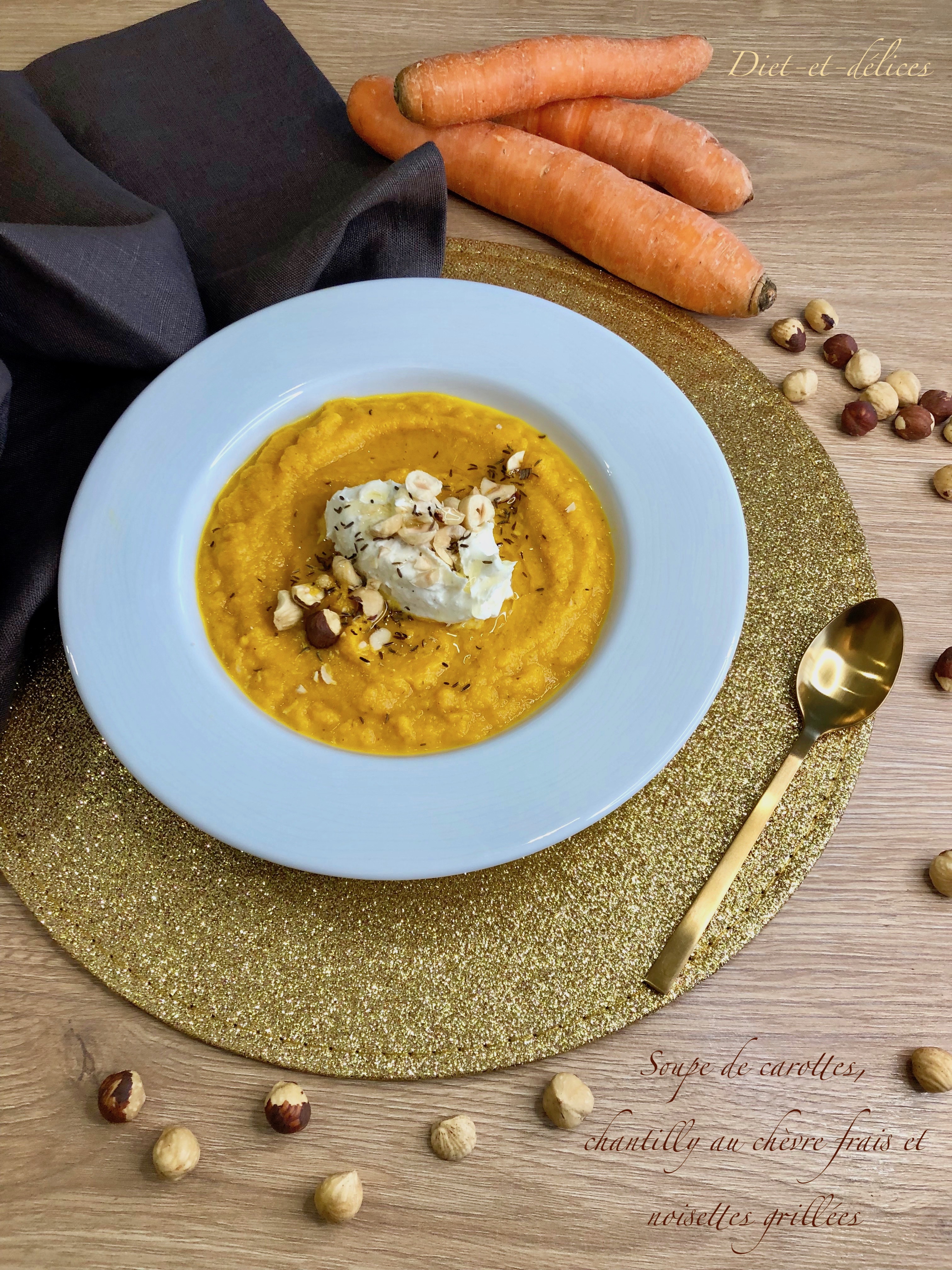 Soupe de carottes, chantilly au chèvre frais et noisettes grillées