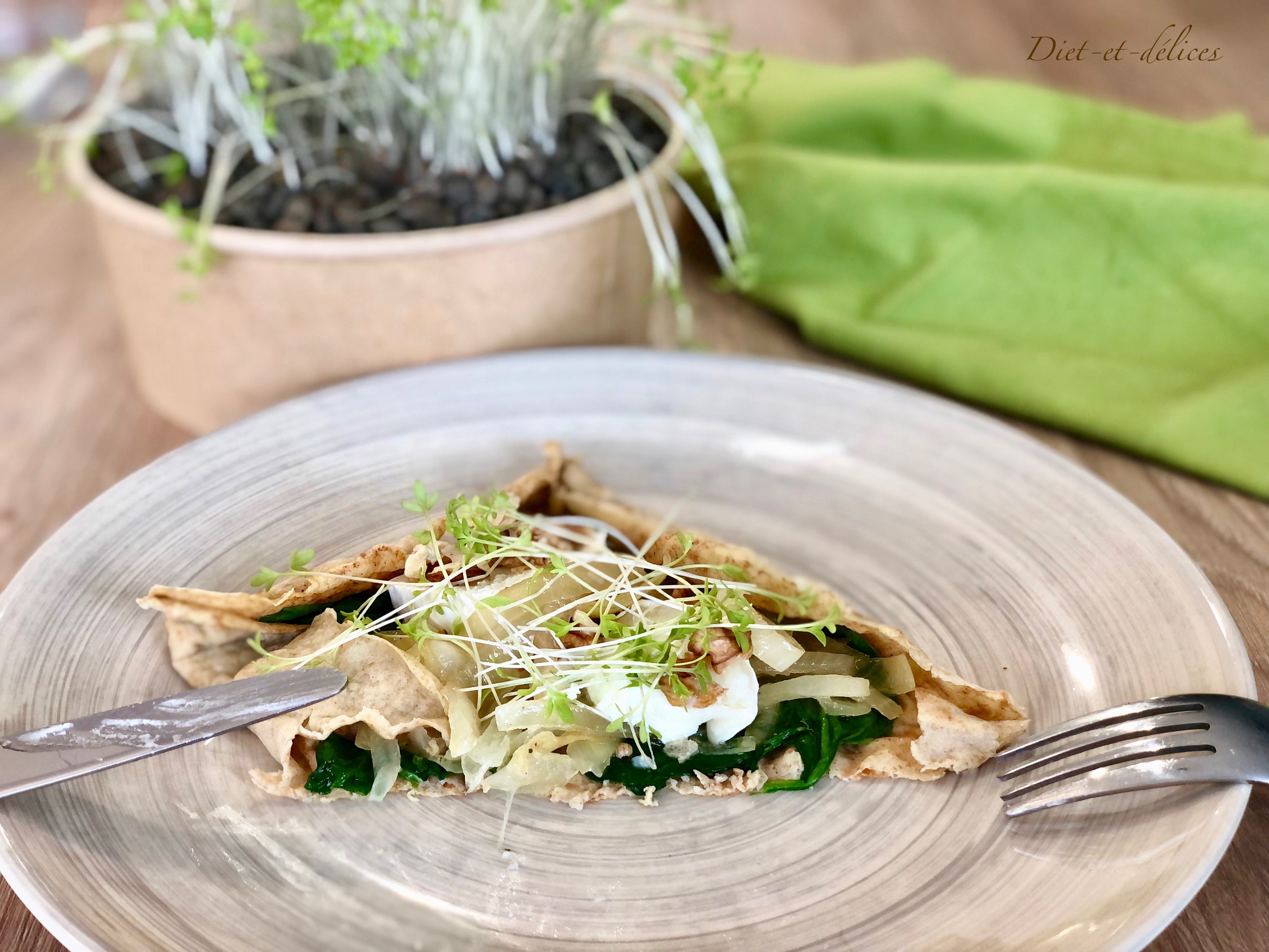 Crêpes aux épinards frais, confit d’oignons et fromage de chèvre