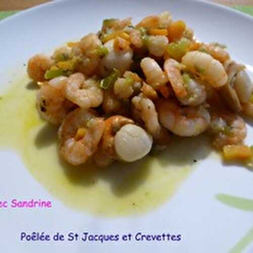 Une Poêlée de St Jacques et Crevettes à la Brunoise de Légumes