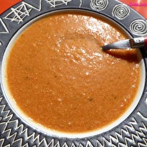 Une Soupe crémeuse à la Tomate