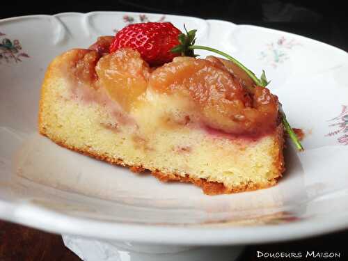 Cake Renversant Pêches Fraises Caramélisées