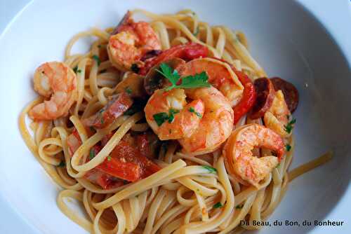 Linguine aux scampis, poivron rouge et chorizo