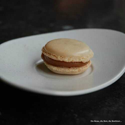 Macarons au caramel au beurre salé