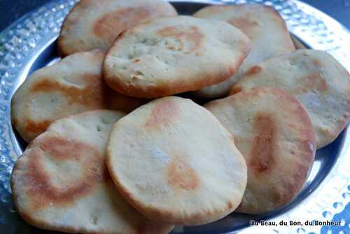 Naans à la farine d'épeautre