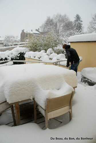 Tombe la neige...