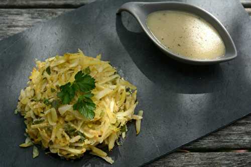 Galettes de pommes de terre et céleri rave, sauce au poivre noir