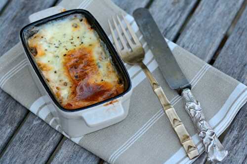 Gratin de riz aux courgettes et à la sauce tomate