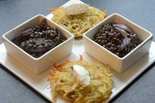 Lentilles au vin rouge et galettes de pommes de terre