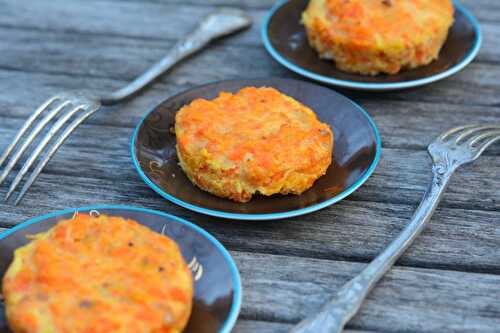 Petits flans à la carotte, au fromage de chèvre et au cumin