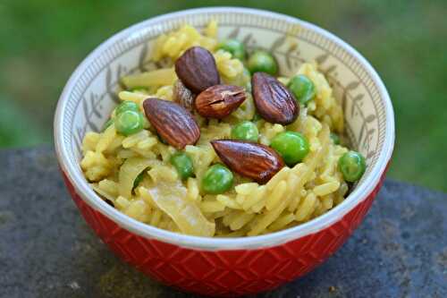 Riz pilaf aux épices et aux petits pois