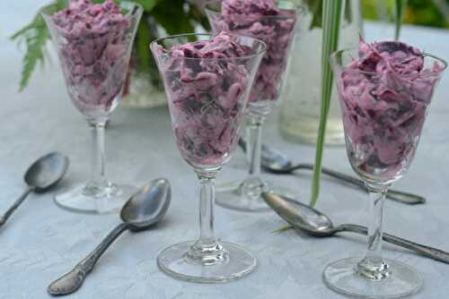 Salade de betteraves à la chantilly de chèvre et aux feuilles de fenouil