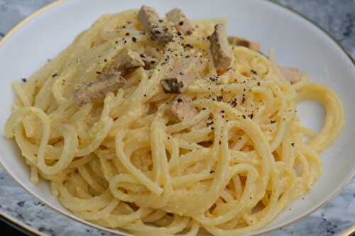 Spaghettis à la sauce "carbonara" - Du foin dans mon assiette