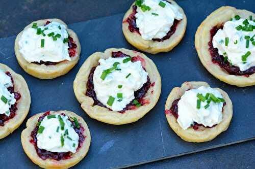 Tartelettes au chutney et au fromage de chèvre frais