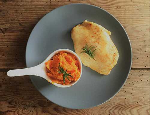 Escalope de dinde citronnée au romarin et son écrasé de patate douce