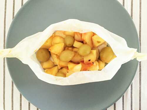 Papillotes d'aiguillettes de poulet aux pommes rôties et raisins