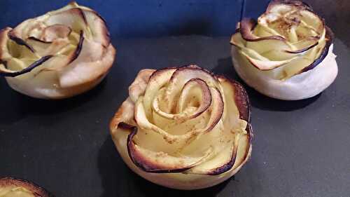 Tartelettes aux pommes en forme de rose.