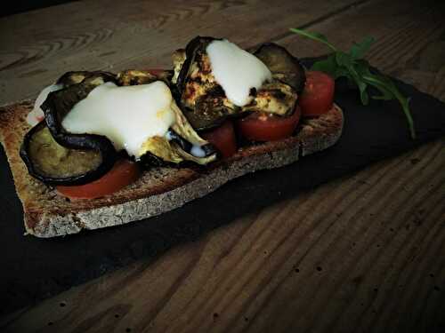 Tartine du soir "aubergines mozzarella"