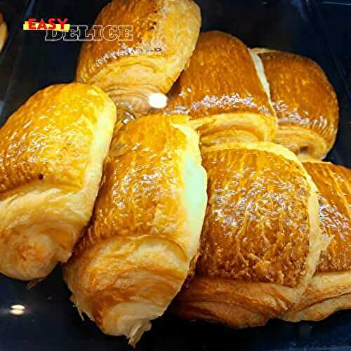 Croissant au Chocolat Maison