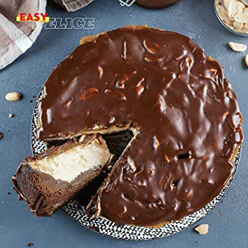 Gâteau Étagé Chocolat, Caramel et Cacahuètes Façon Snickers