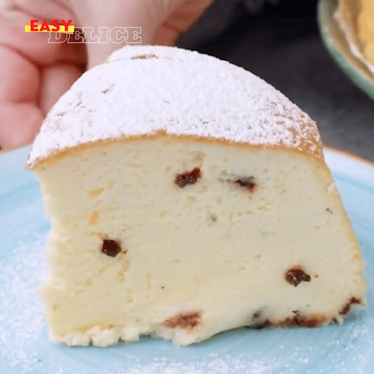 Gâteau au Yaourt Moelleux et Fondant aux Pépites de Chocolat