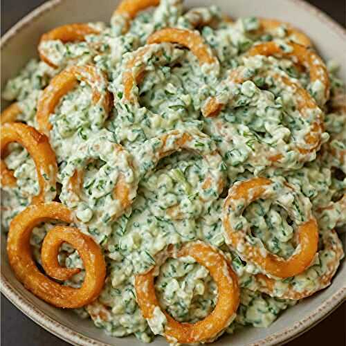Salade de Frites Tourbillons au Concombre : Recette TikTok Facile et Gourmande